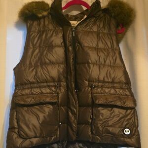 Bernardo Brown Quilted Womens Puffer Vest with Faux Fur Trim